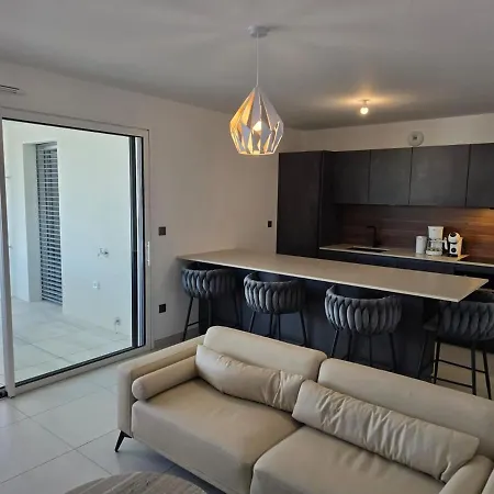 L'ecrin Urbain Port Marianne Terrasse Parking Parc Expo Arena Apartmán *