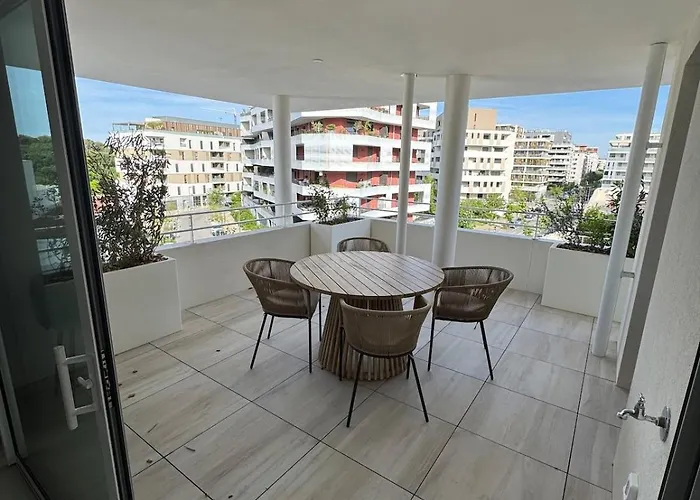 L'ecrin Urbain Port Marianne Terrasse Parking Parc Expo Arena Montpellier