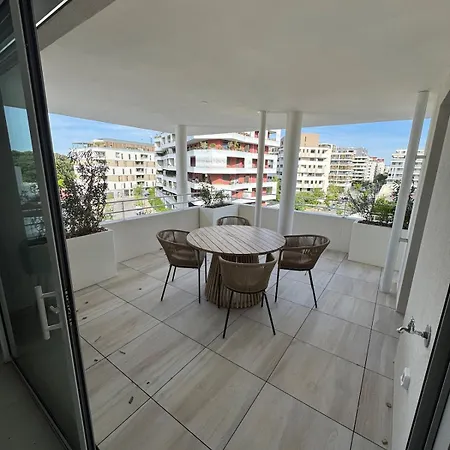 L'ecrin Urbain Port Marianne Terrasse Parking Parc Expo Arena Montpellier